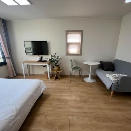 Living In Jeju Island 아파트 외부 사진